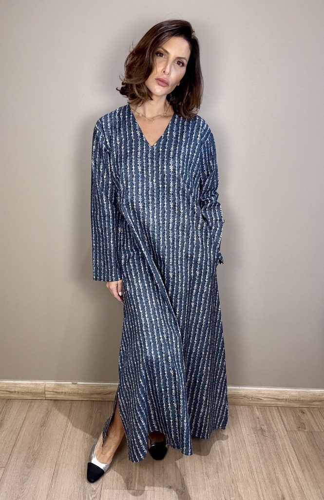 “Strand” in blue