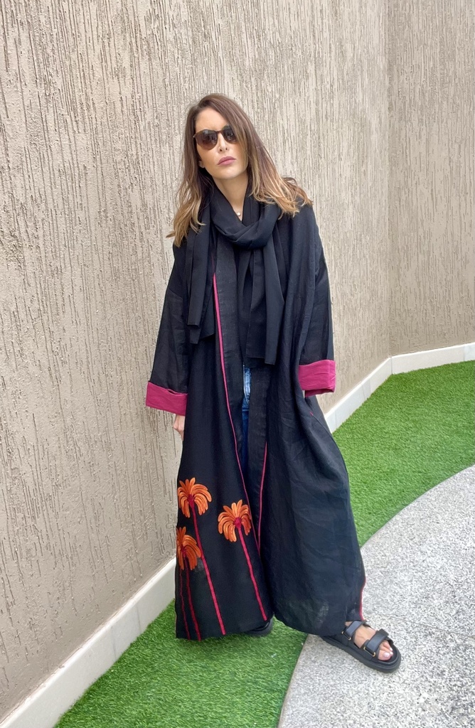 Black /fushia kimono