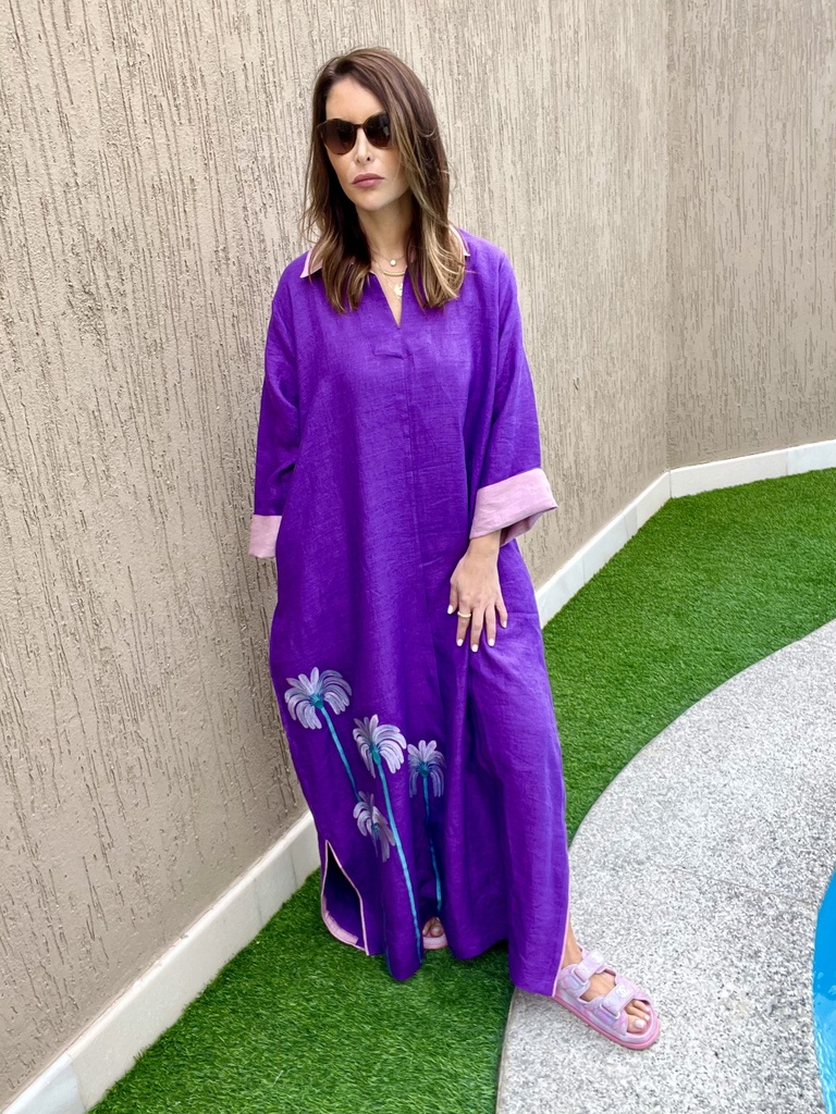 ثوب ارجواني