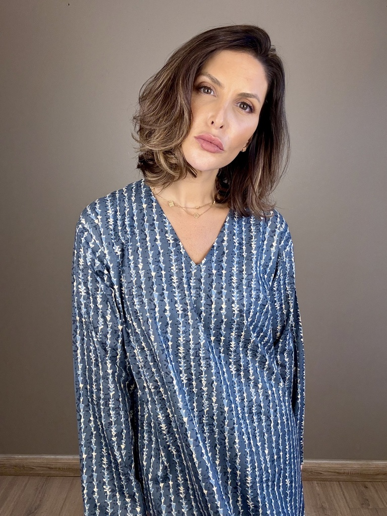 Strand in blue